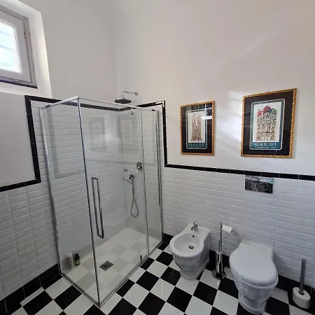 Bed and breakfast Residenza D'epoca La Nostra Casa Tra Le Torri 3*