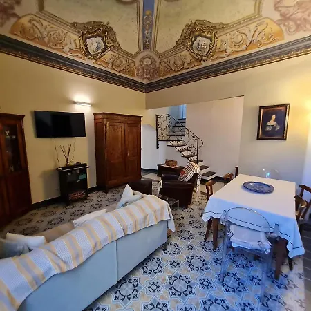 Residenza D'epoca La Nostra Casa Tra Le Torri 3*